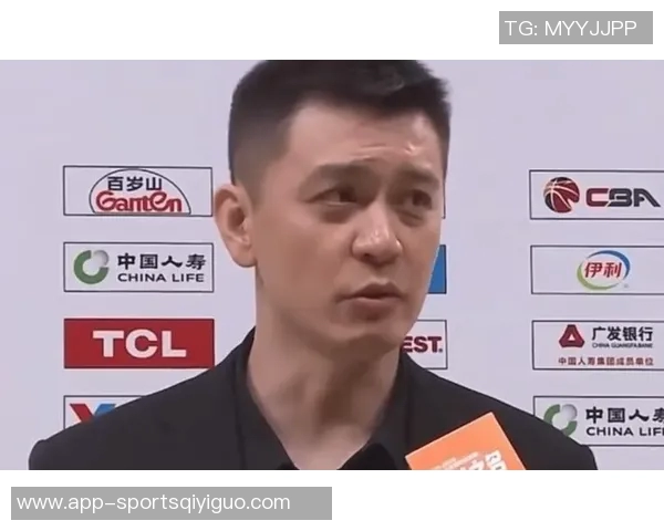 杨鸣强调球队拼搏精神球迷不求每年夺冠但期待每场全力以赴